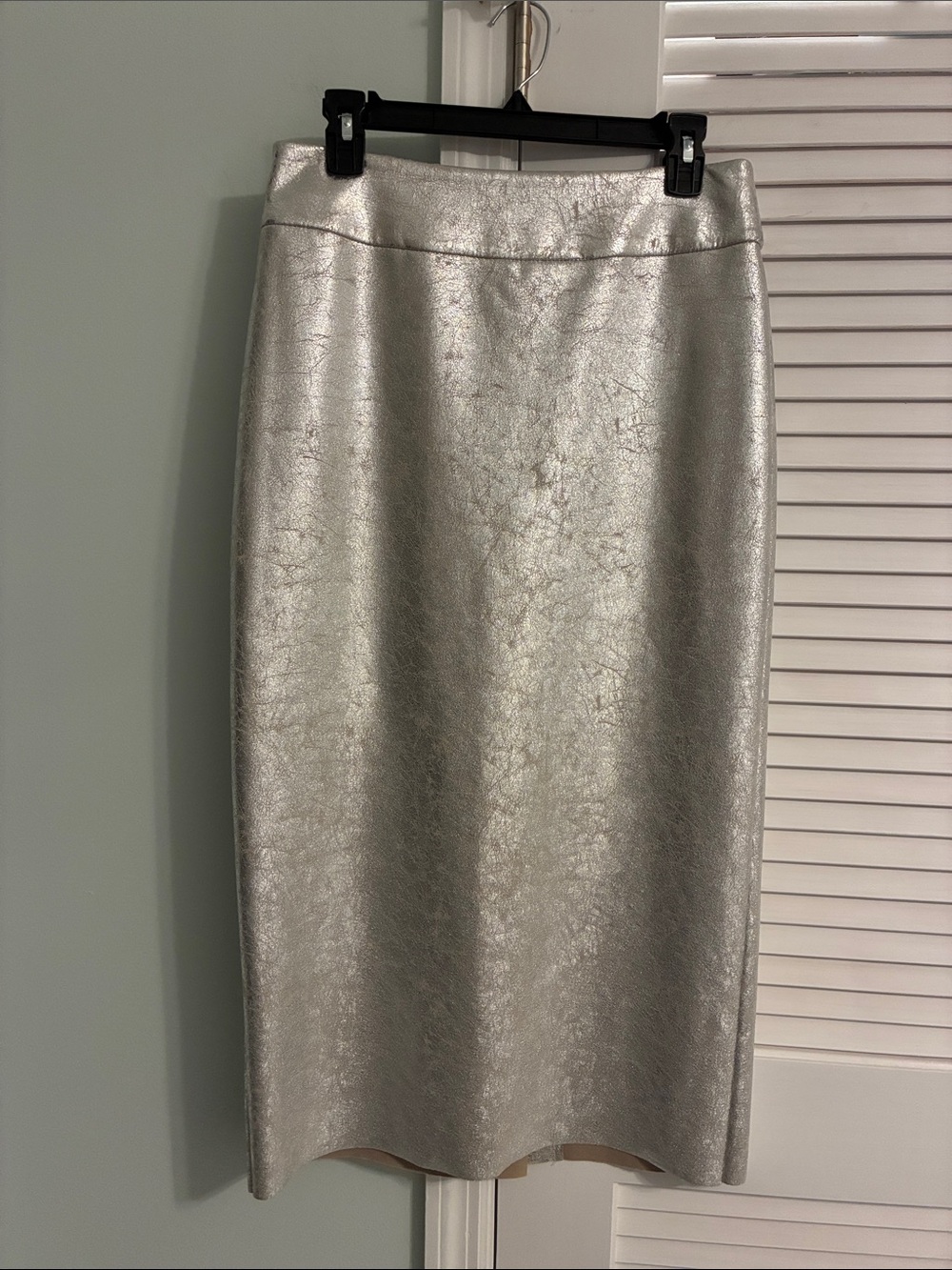 Zara Metallic Silver Pencil Midi Skirt. Size M.